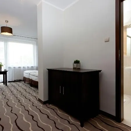 Arpol Aldeamento Turístico *